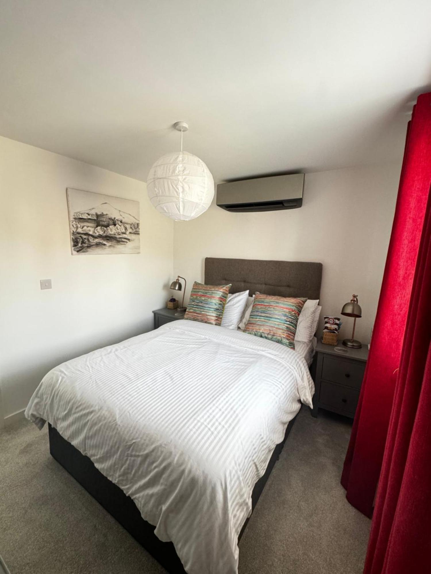 Cozy, Peaceful, Air Conditioned Double Bedroom In Coxhoe, Durham エクステリア 写真